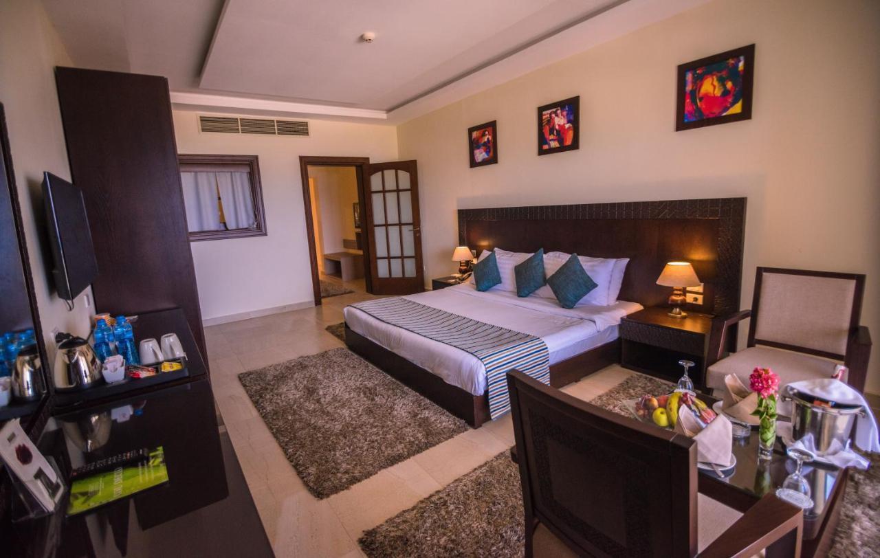 Concorde Moreen Beach Resort Abu Dabab Luaran gambar